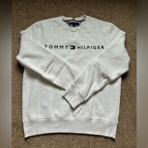 Tommy Hilfiger White Crewneck Sweatshirt Size Medium for men regular fit